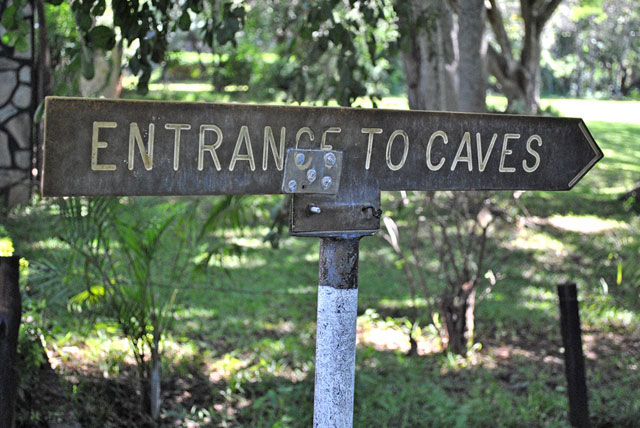 Chinhoyi-Caves-Entrance-Sign-Wildmoz.com
