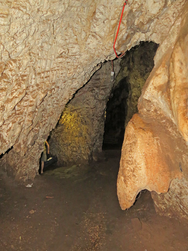 Chinhoyi-Caves-First-Vaulted-Chamber-Wildmoz.com