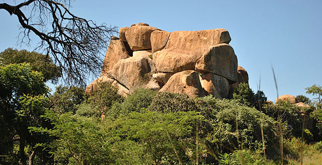 Harare-Lion-Cheetah-Park-Rocks-Wildmoz.com